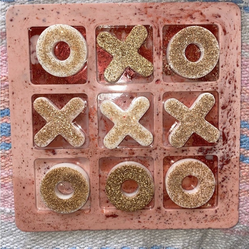 Handmade tac tac toe board